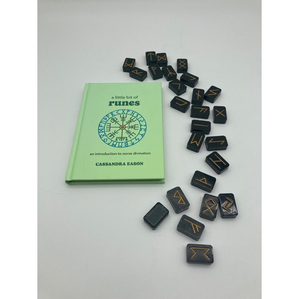 A Little Bit of Runes Introduction to Norse Divination Book & 25 Piece Rune Set